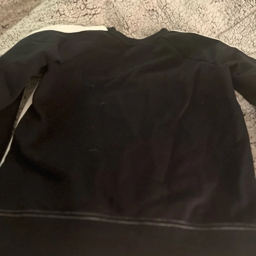 Nike Air boys crew neck sweatshirt size medium